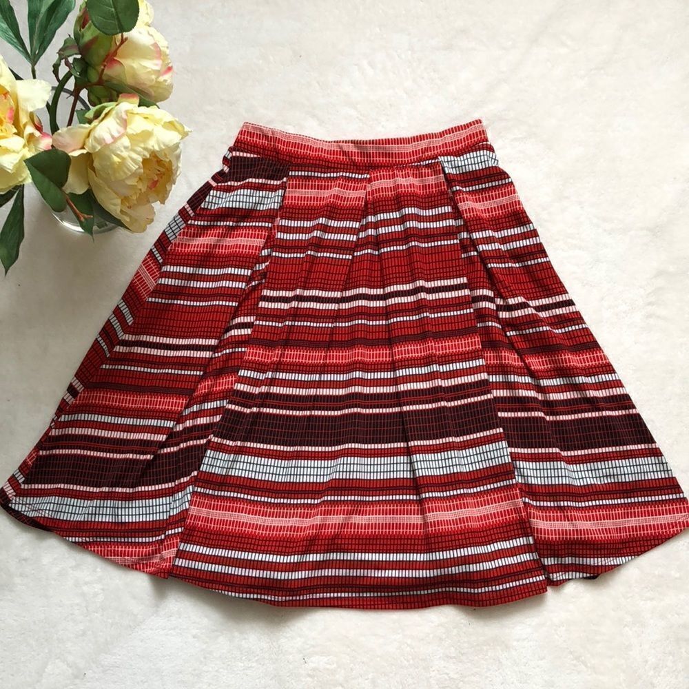 LuLaRoe A-line red black white skirt S